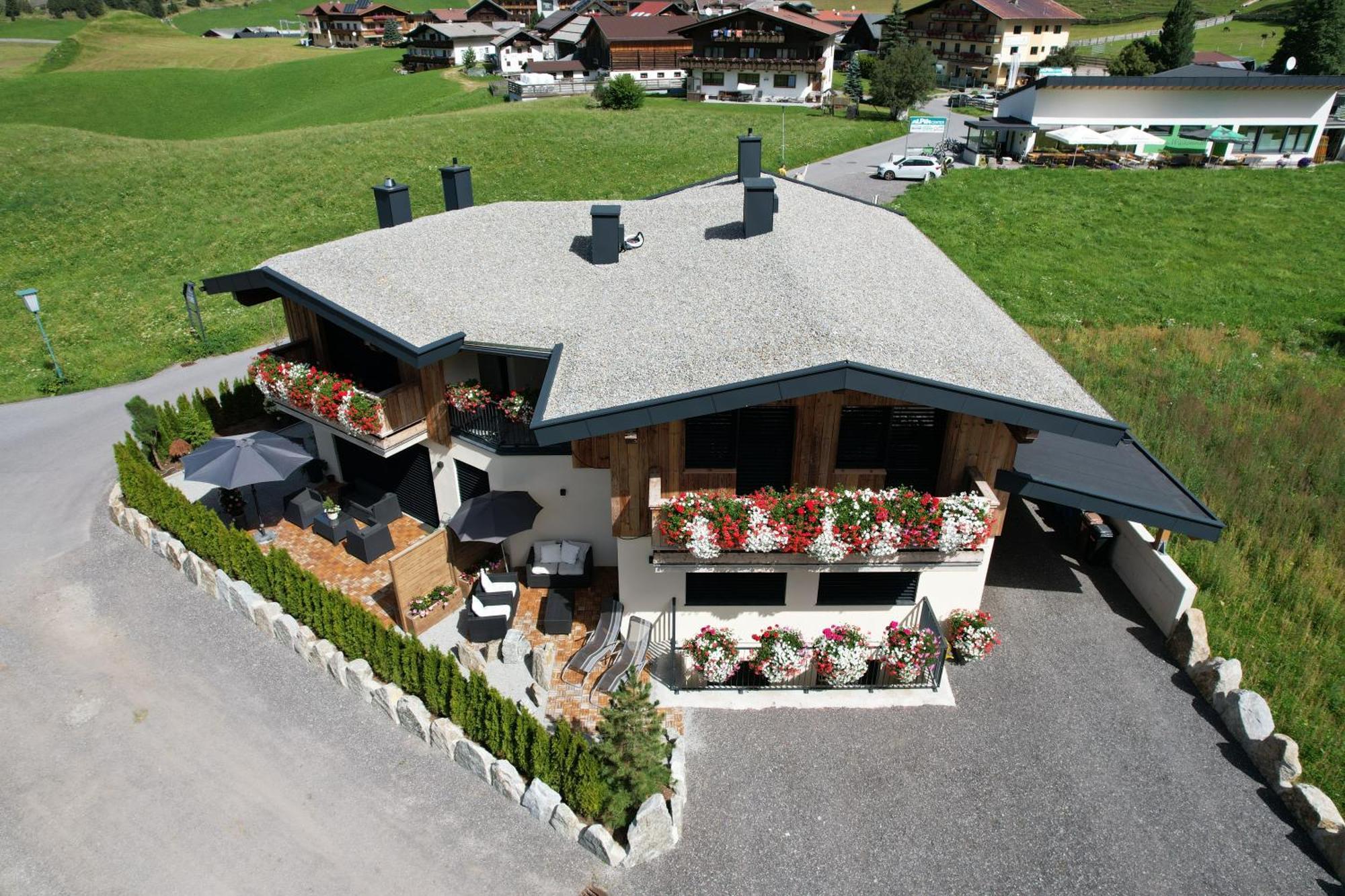 Alp Apart Niederthai Umhausen Esterno foto
